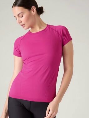 Athleta Momentum Seamless Mesh Tee Women M Pink Athletic Running Workout Top